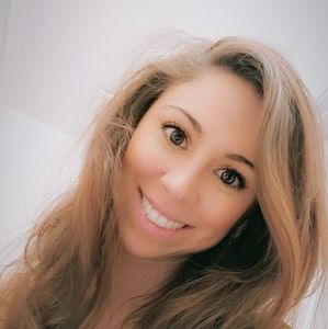 Meet your Posher, Lana